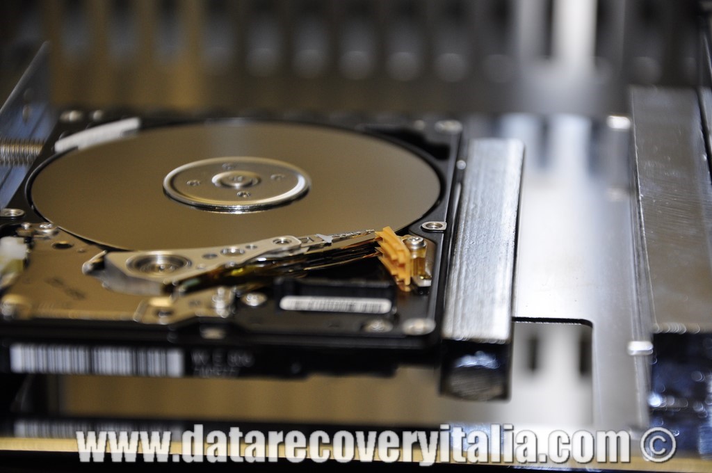 Testine incollate sui piatti dell'Hard Disk