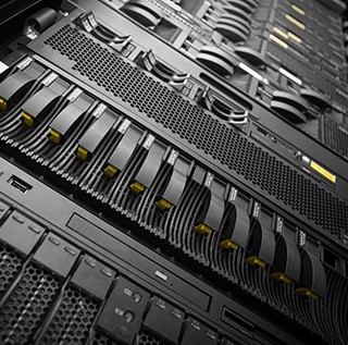 Interno Hard disk in camera bianca